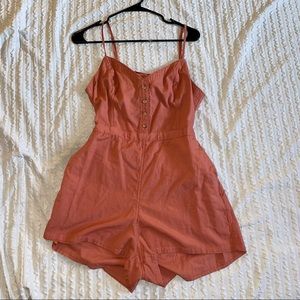 Abercrombie and Fitch romper with pockets, gently used! 💕 offers welcome!